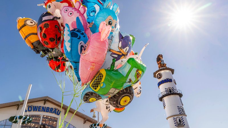 Das Münchner Oktoberfest bei Sonnenschein | Bild: picture alliance / Wolfgang Maria Weber | Wolfgang Maria Weber Das Münchner Oktoberfest bei Sonnenschein