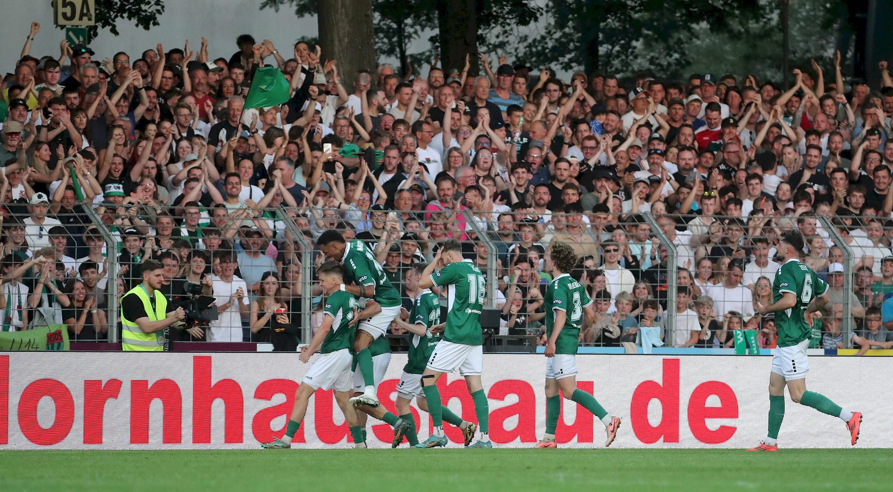 Jubel beim 1. FC Schweinfurt
