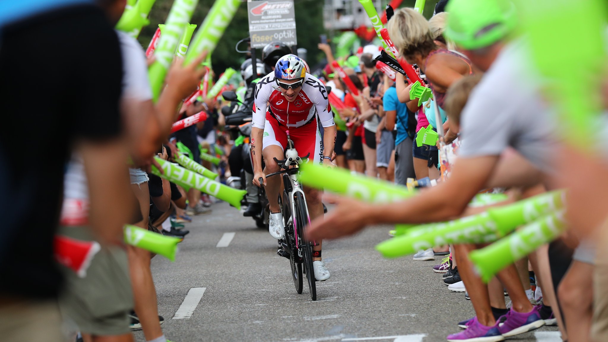 Triathletin Daniela Ryf beim Challenge Roth am Solarer Berg