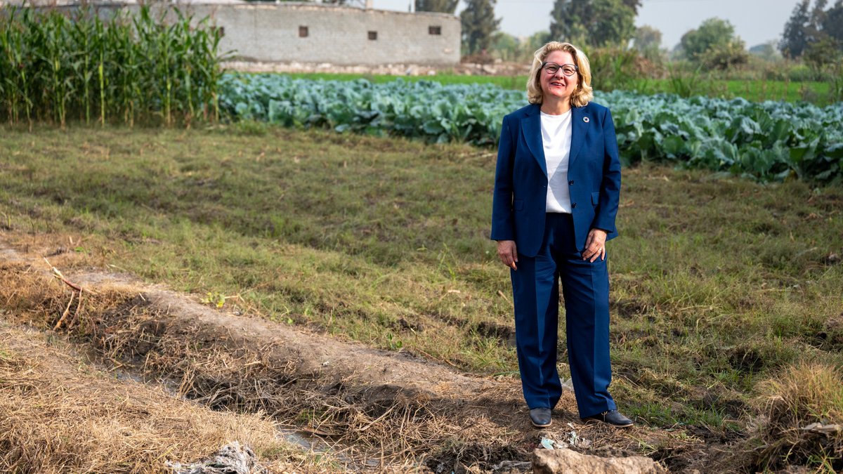 13.11.22: Bundesentwicklungsministerin Schulze (SPD) besichtigt in Ägypten ein landwirtschaftliches Projekt für Wasserversorgung.