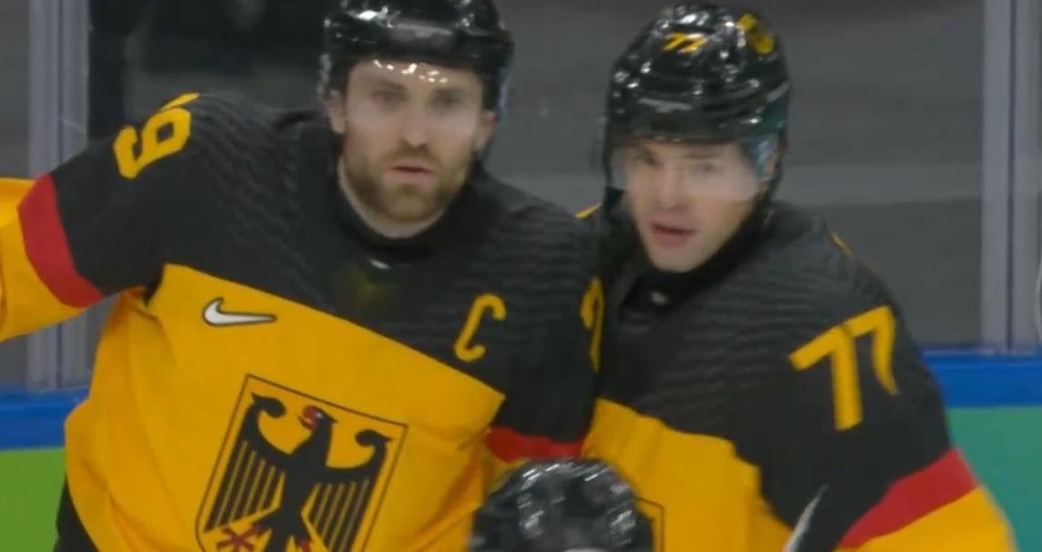 Leon Draisaitl (links) und JJ Peterka (rechts)