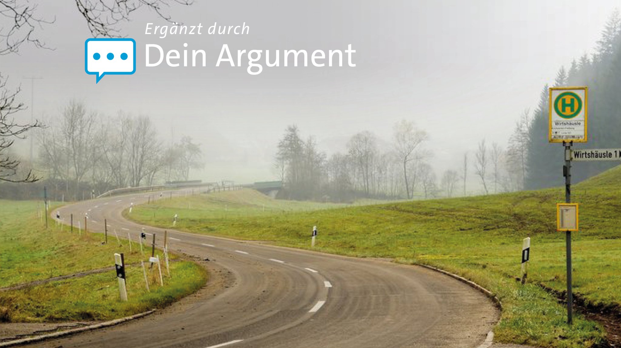 Leere Bushaltestelle. Bayern gehen die Bus- und Trambahnfahrer und -fahrerinnen aus. Was müssen Verkehrsunternehmen jetzt tun?