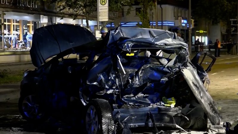 Unfall mit drei Toten: Strafe für SUV-Raser reduziert