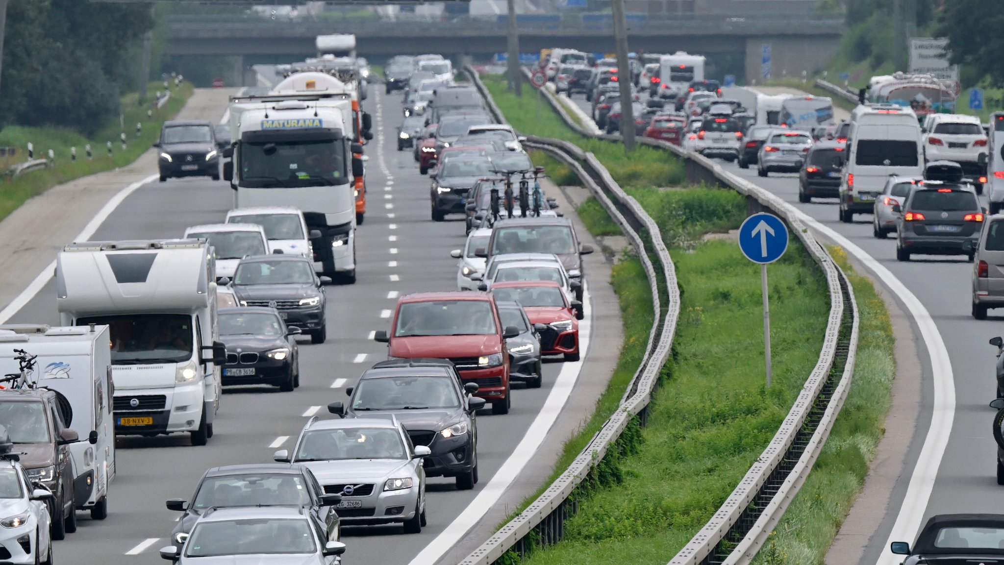 Ferienstart in Deutschland: Auf welchen Routen es sich staut