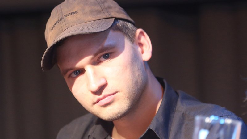 Autor Thomas Köck | Bild: picture alliance / Roland Weihrauch/dpa | Roland Weihrauch Autor Thomas Köck