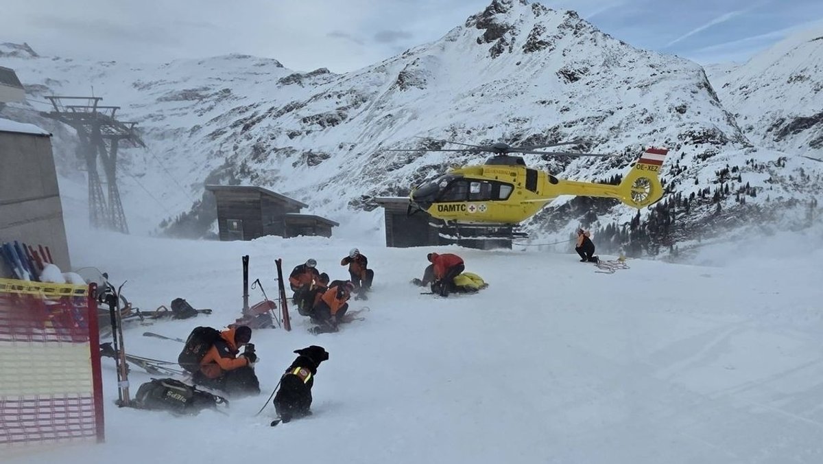 Zwölfjähriger stirbt bei Lawinenabgang in Österreich