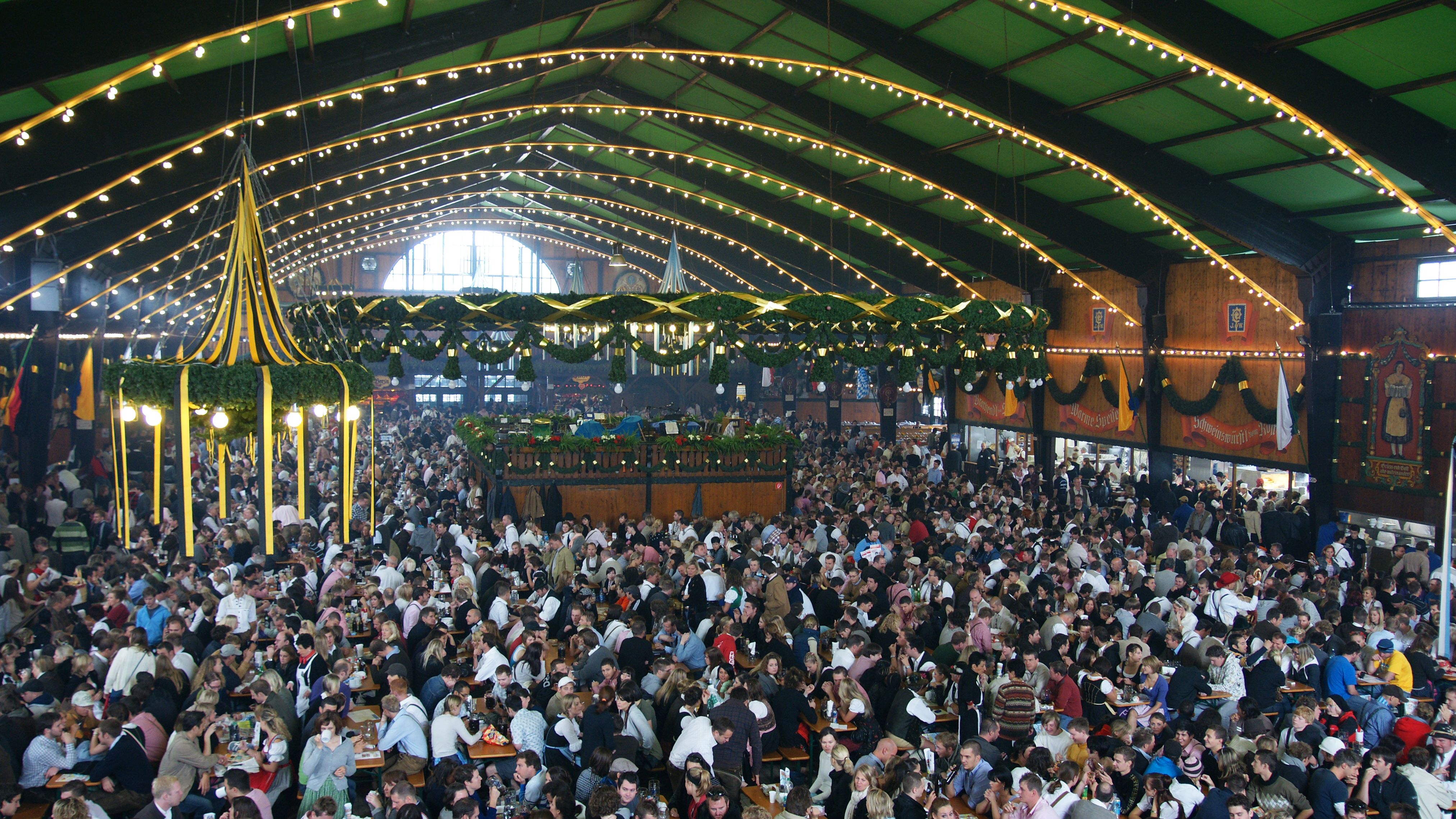 Wiesn Wasen Und Der Wettkampf Um Die Schonsten Zelte Br24