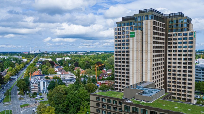 BayWa-Zentrale in München | Bild: picture alliance / Zoonar | Christian Offenberg BayWa-Zentrale in München