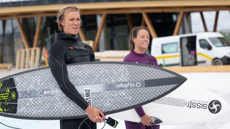 Tim Elter (l.) und Camilla Kemp | Bild: dpa/picture-alliance Tim Elter (l.) und Camilla Kemp