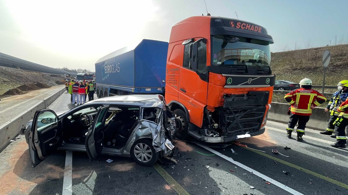 Autofahrer Schwer Verletzt A9 Bei Pegnitz Voll Gesperrt Br24