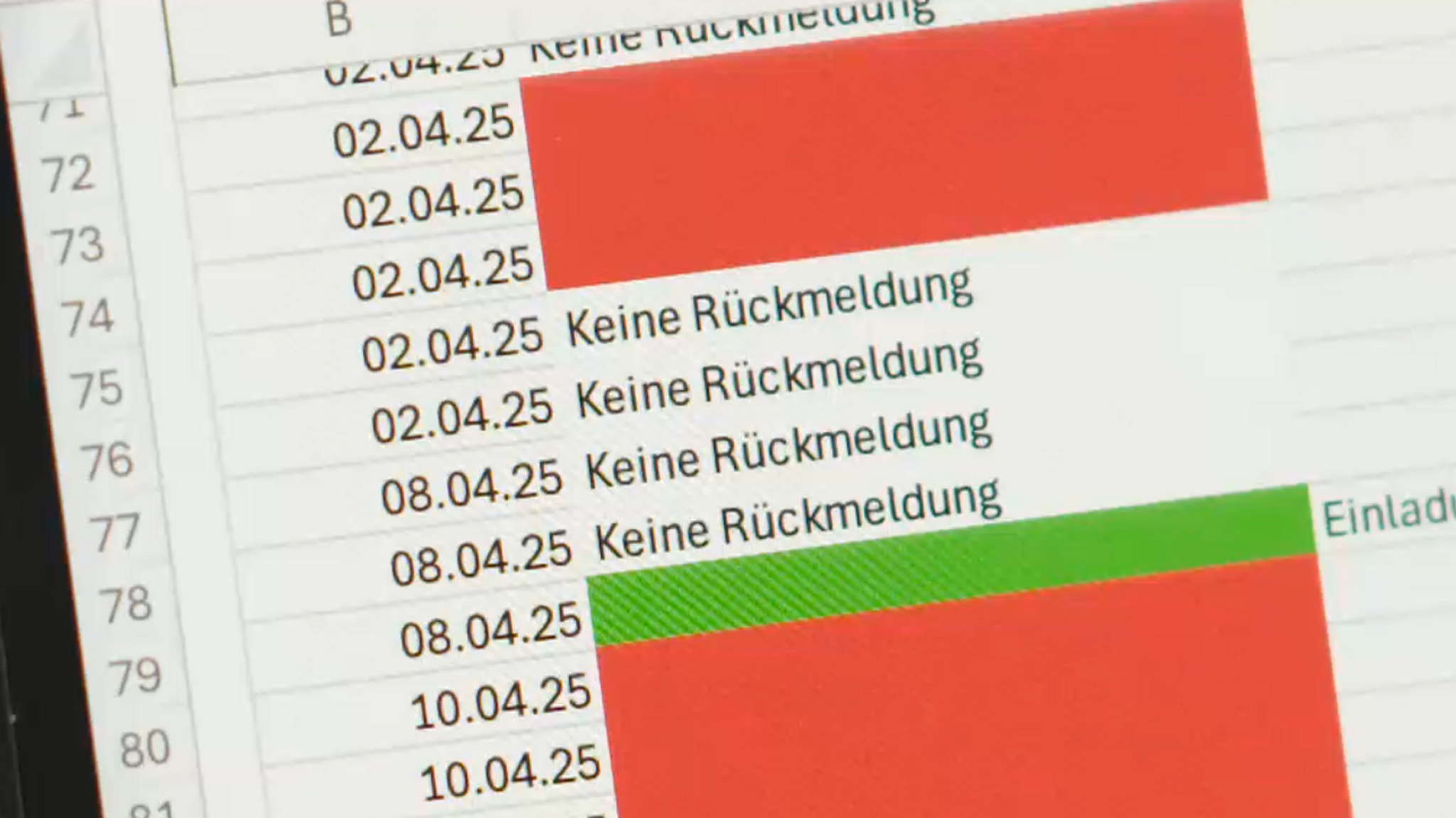 Eine Einladung zum Bewerbungsgespräch war bei Leas Bewerbungen bisher eine Seltenheit. Meistens kommen Absagen - wenn überhaupt.