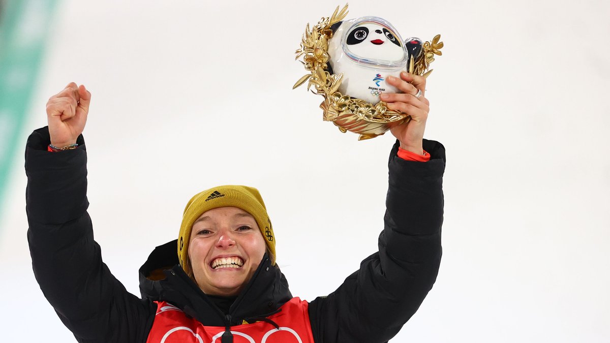Skispringerin Althaus holt Olympia-Silber in Peking