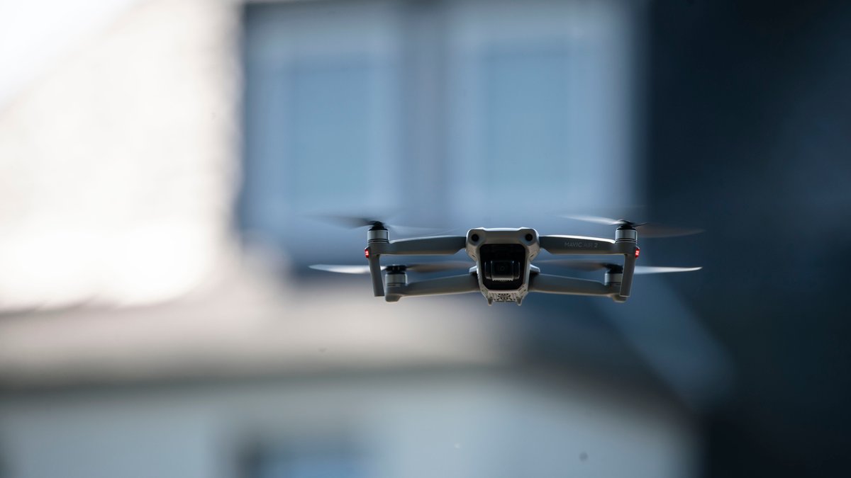 Mann soll mit Drohne heimlich fremde Wohnungen gefilmt haben