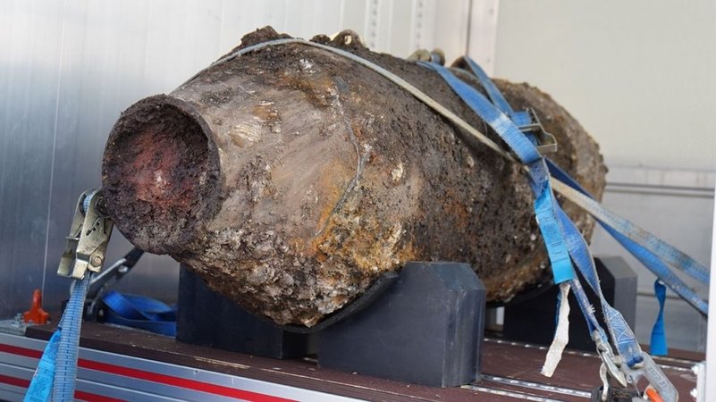 Eine rund 250 Kilogramm schwere Fliegerbombe. | Bild: dpa-Bildfunk/Pusch Eine rund 250 Kilogramm schwere Fliegerbombe.