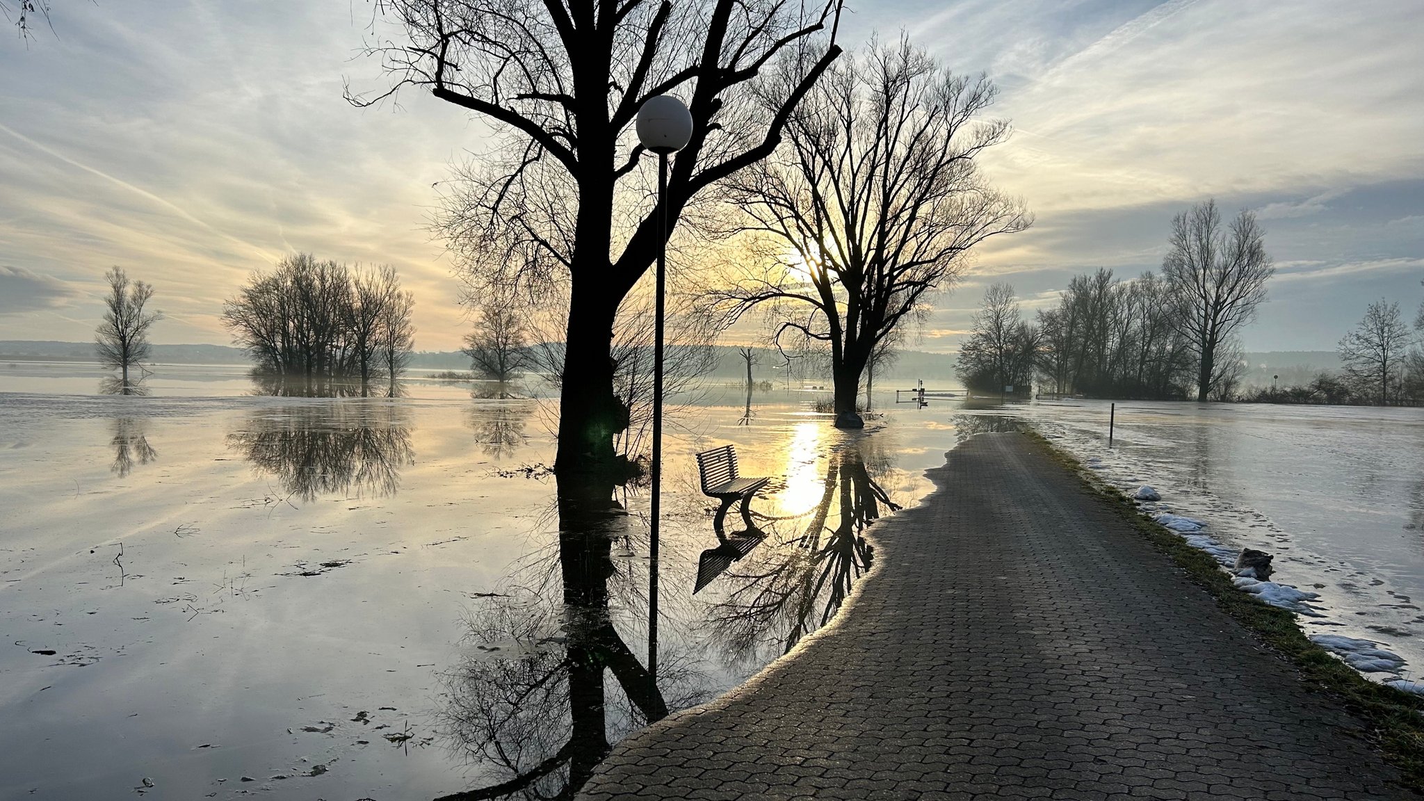 Überschwemmungen im Vilstal