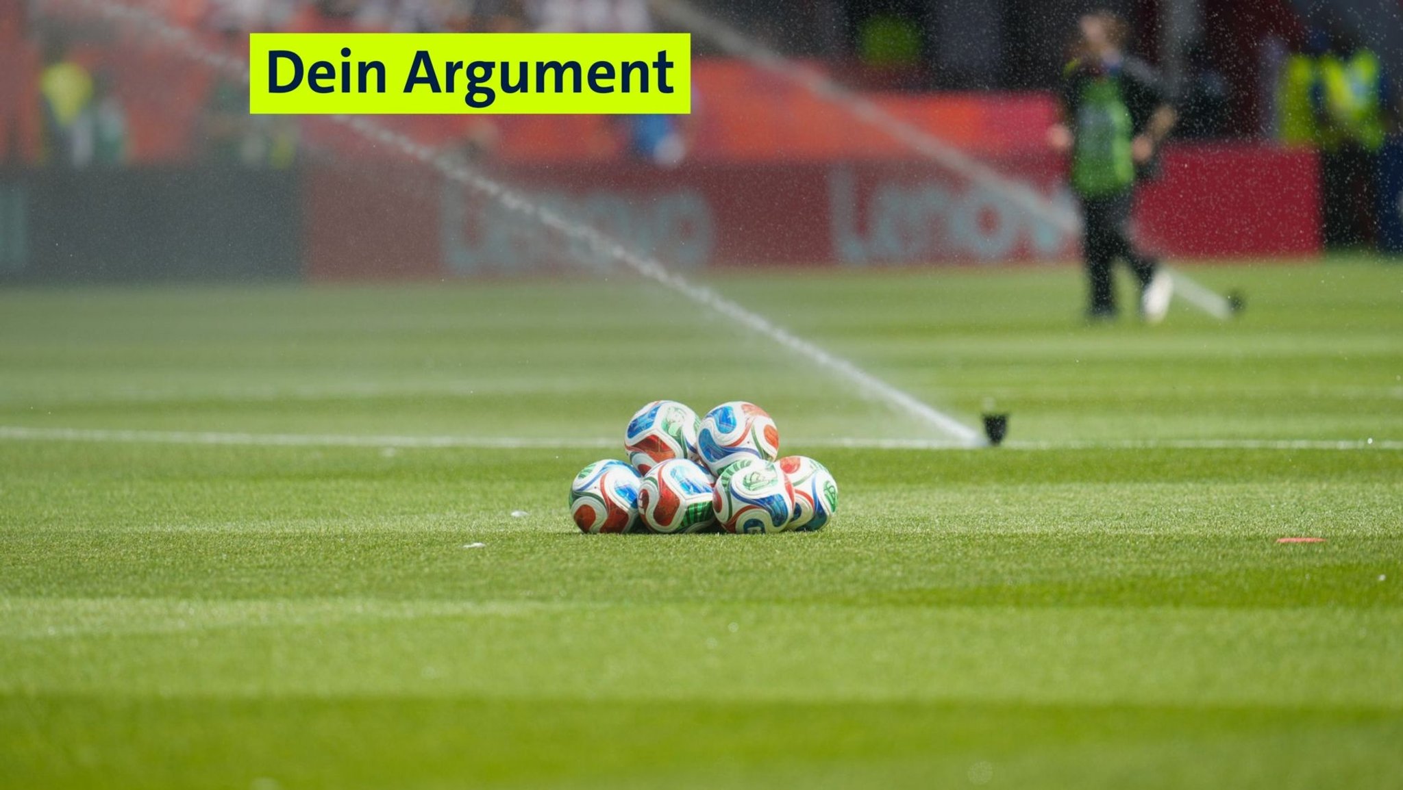 Blick auf den Rasen während der Bewässerung vor dem Aufwärmen der Mannschaften bei der Fußball-WM 2026.