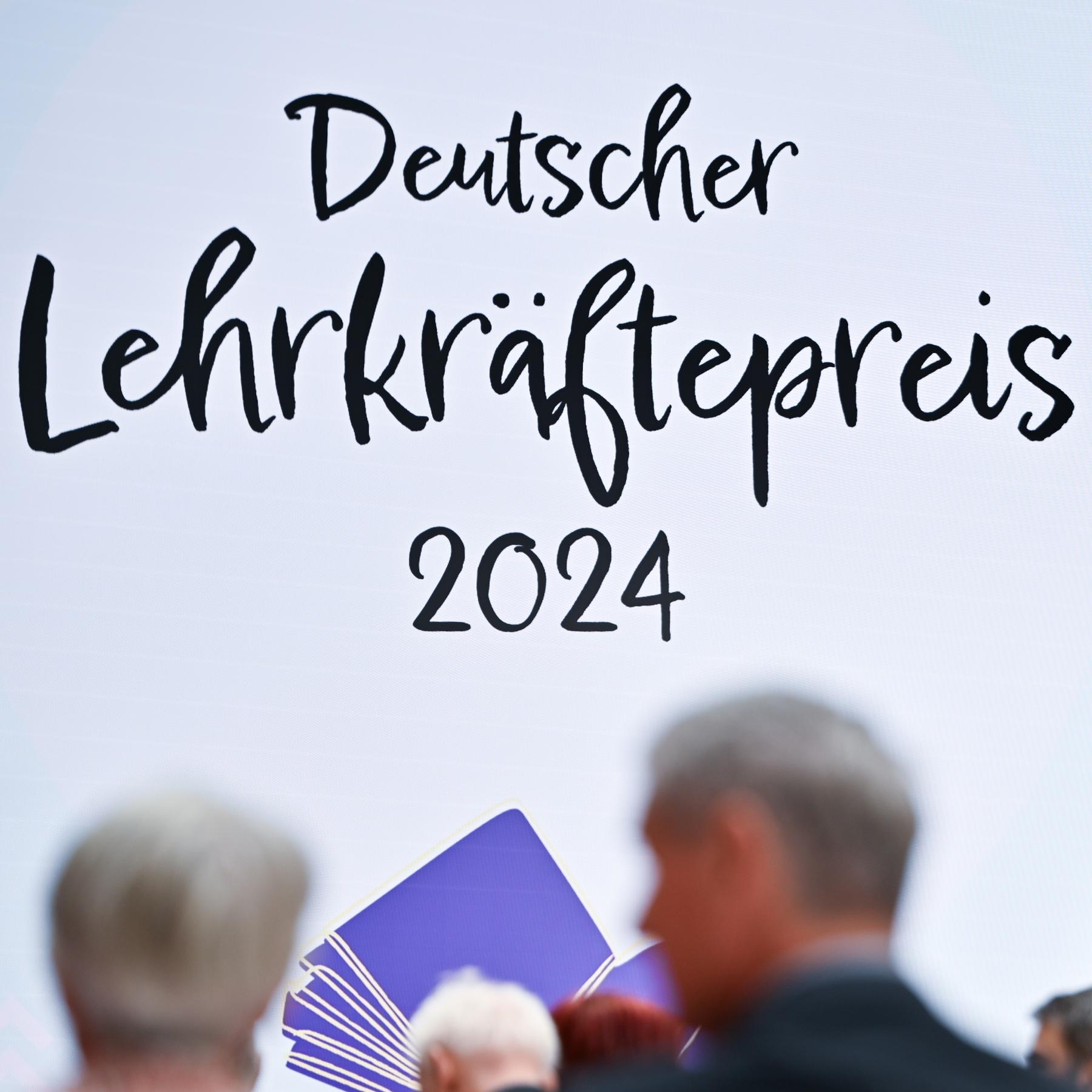 Lehrkraft des Jahres: „Sowas wie YouTuber und TikToker finde ich auch ganz gut im Unterricht“