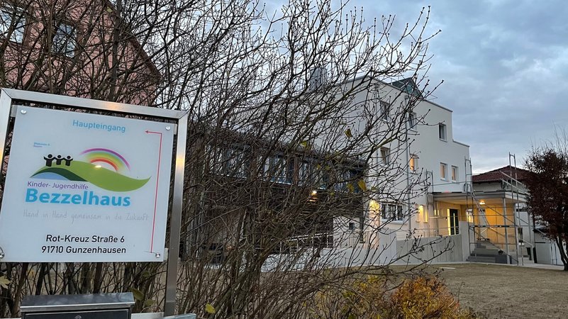 Das Bezzelhaus von außen | Bild: BR/Vera Held Das Bezzelhaus von außen