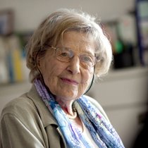 Margarete Mitscherlich - Über die Liebe zu sich selbst | Bild: picture alliance / dpa | Frank Rumpenhorst