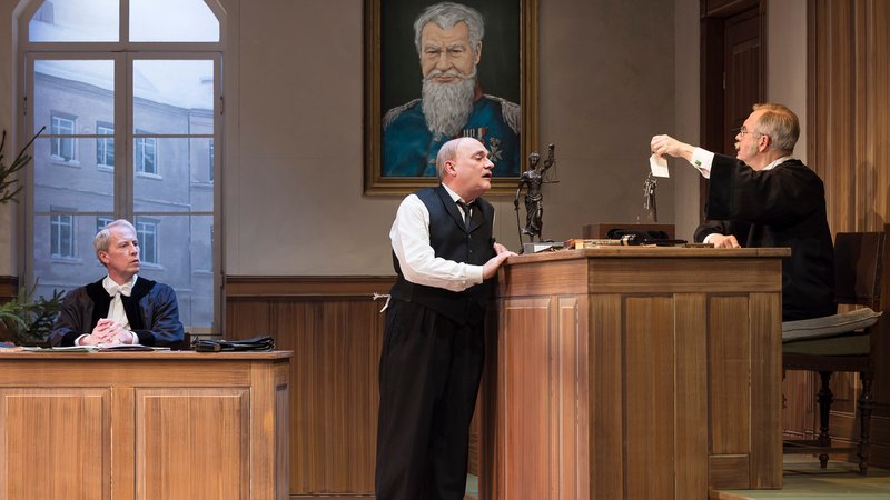 Mitwirkende bei der Beweissicherung | Bild: Alvise Predieri/Komödie im Bayerischen Hof Mitwirkende bei der Beweissicherung