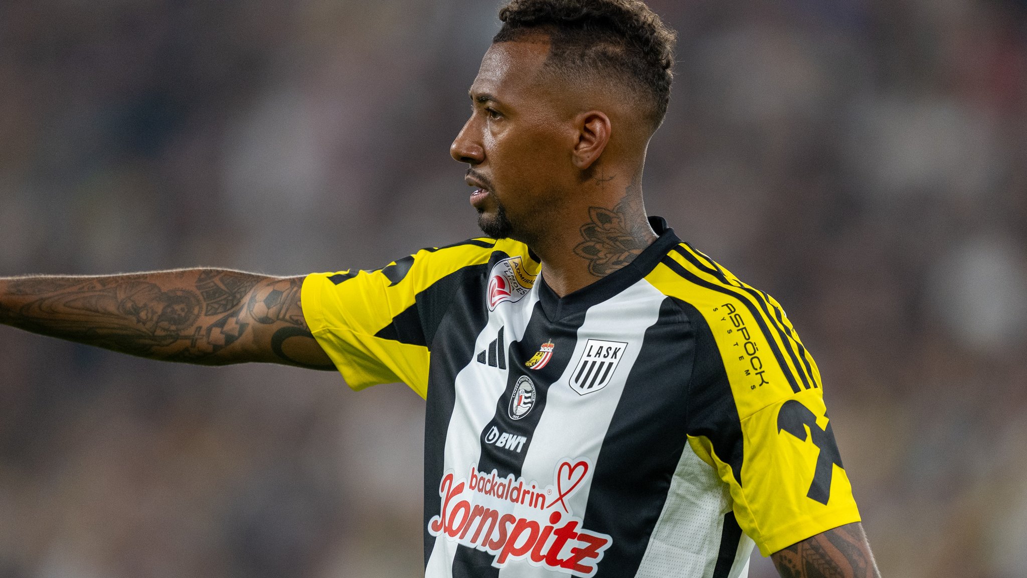 Der Fußballer Jérôme Boateng steht mittlerweile beim LASK in Österreich unter Vertrag.