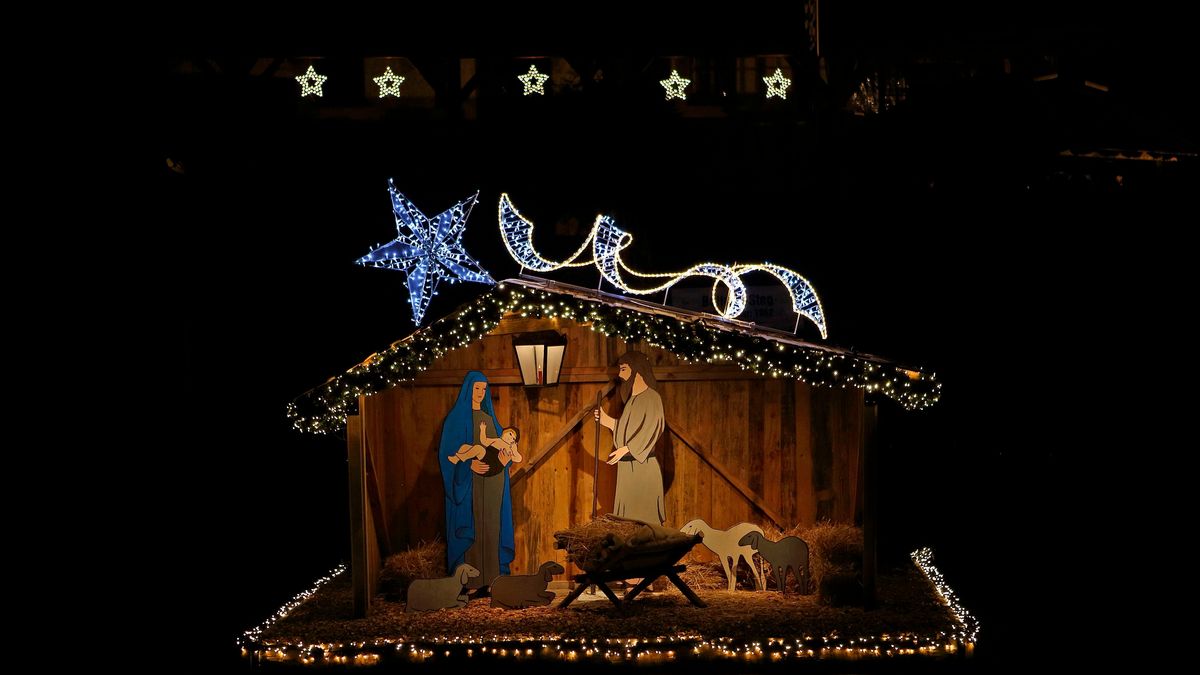 Lichterglanz In Dunkler Zeit Der Krippenweg In Zwiesel Br24