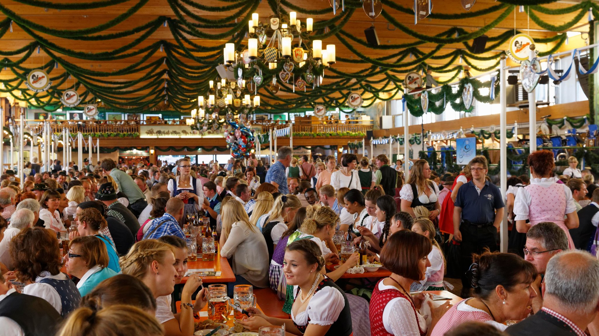 Bierzelt am Rosenheimer Herbstfest. (Archivfoto)