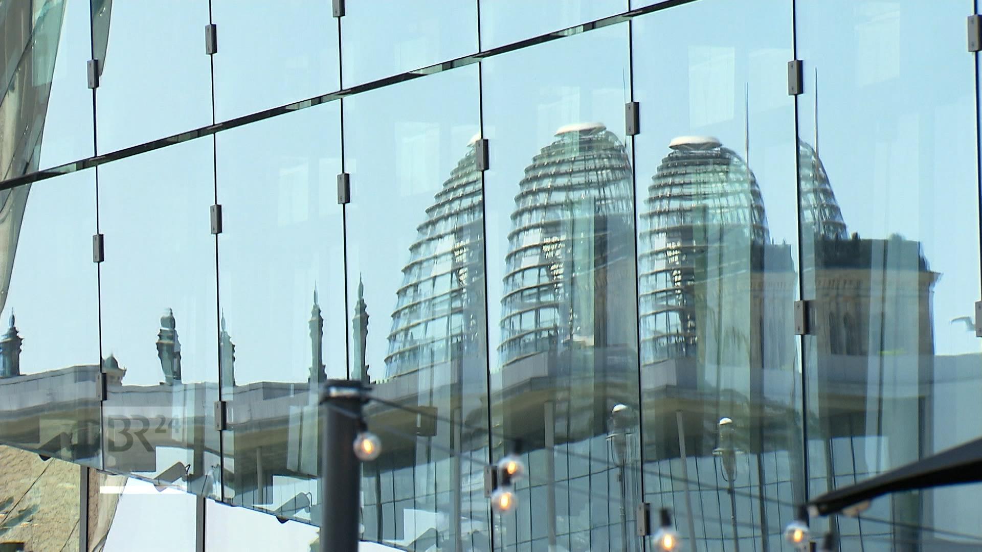 Im Video: Gerät der Verhandlungszeitplan durcheinander?