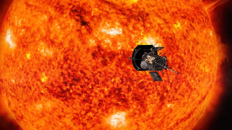 Künstlerische Darstellung der Raumsonde Parker Solar Probe auf ihrem Weg zur Sonne. Erste Ergebnisse der Sonnenmission sind bekannt.