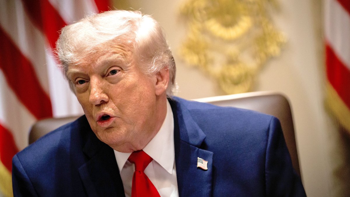 US-Präsident Trump spricht von einer Einigung mit Iran binnen einer Woche. Der Iran hatte laut Medienberichten den vorläufigen Stopp der Gespräche mit den USA verkündet | Bild: picture alliance / Captital Pictures US-Präsident Trump spricht von einer Einigung mit Iran binnen einer Woche. Der Iran hatte laut Medienberichten den vorläufigen Stopp der Gespräche mit den USA verkündet