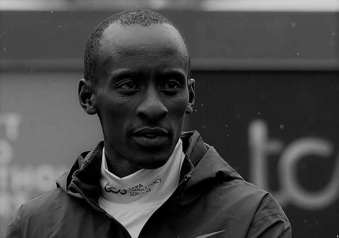 Der kenianische Marathon-Star Kiptum kam zusammen mit seinem Trainer bei einem Autounfall in Kenia am späten Sonntag ums Leben.