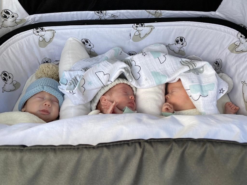 Drei schlafende Babys