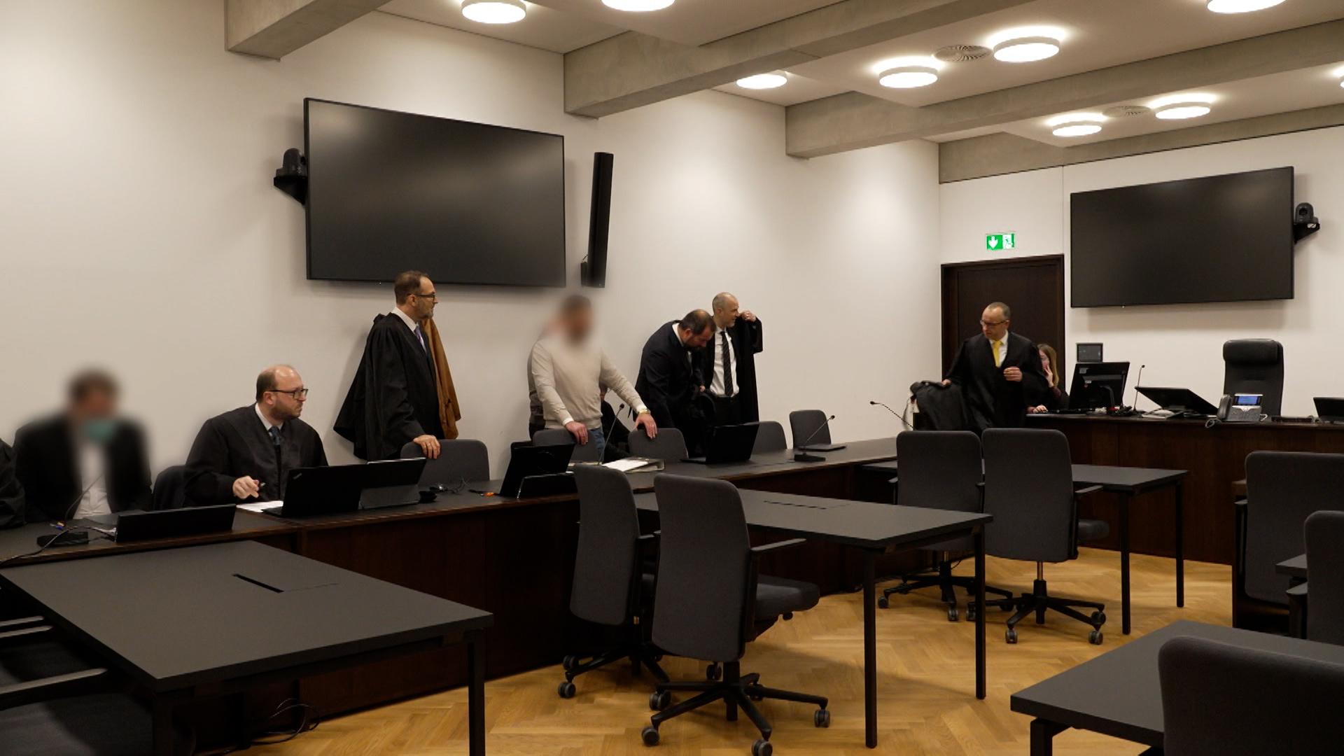 ASB-Millionenbetrug: Angeklagte widersprechen sich