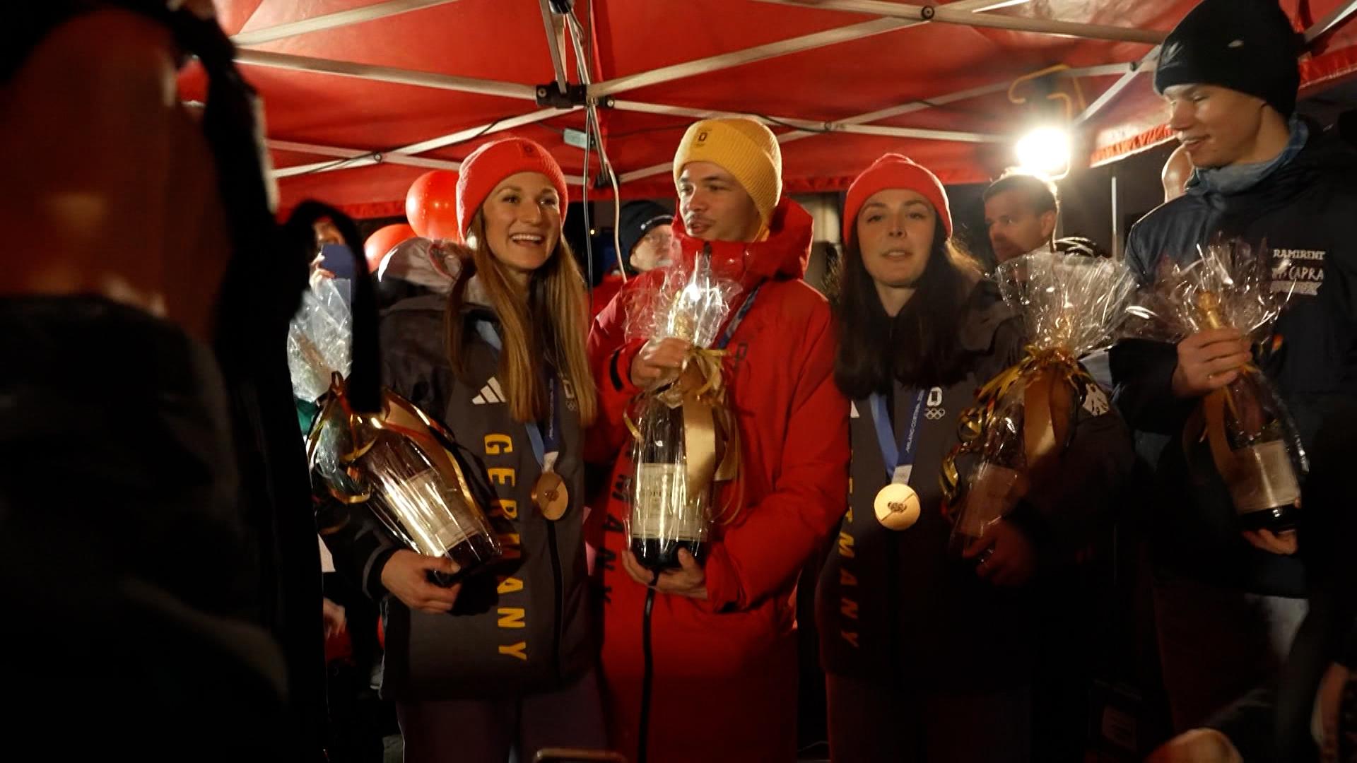 Olympioniken werden bei Empfang in Oberstdorf gefeiert
