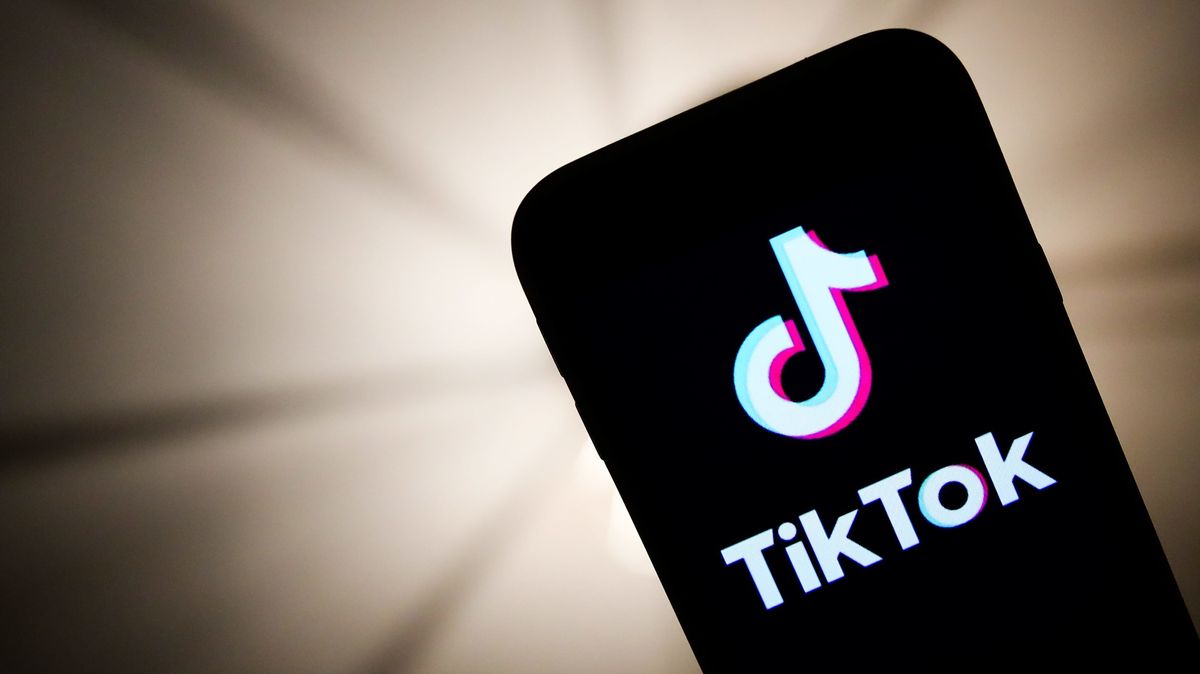 Tagesschau Halt An Tiktok Fest Br24