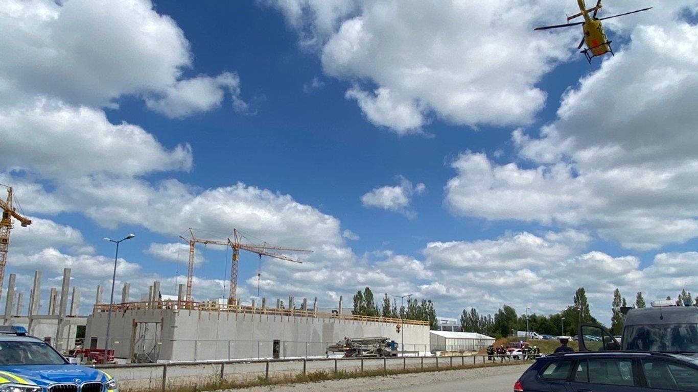 Die Baustelle in Vilsbiburg, auf der eine Betondecke eingestürzt ist