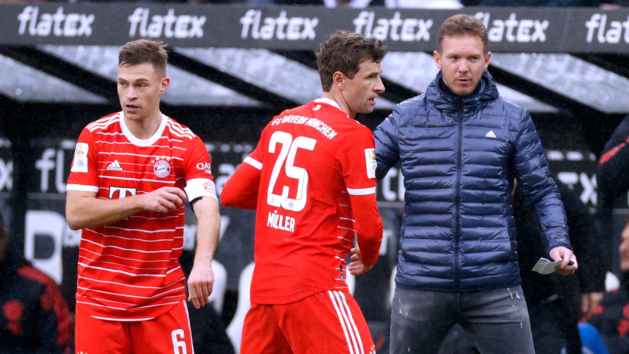 Joshua Kimmich, Thomas Müller und Julian Nagelsmann (Archiv)