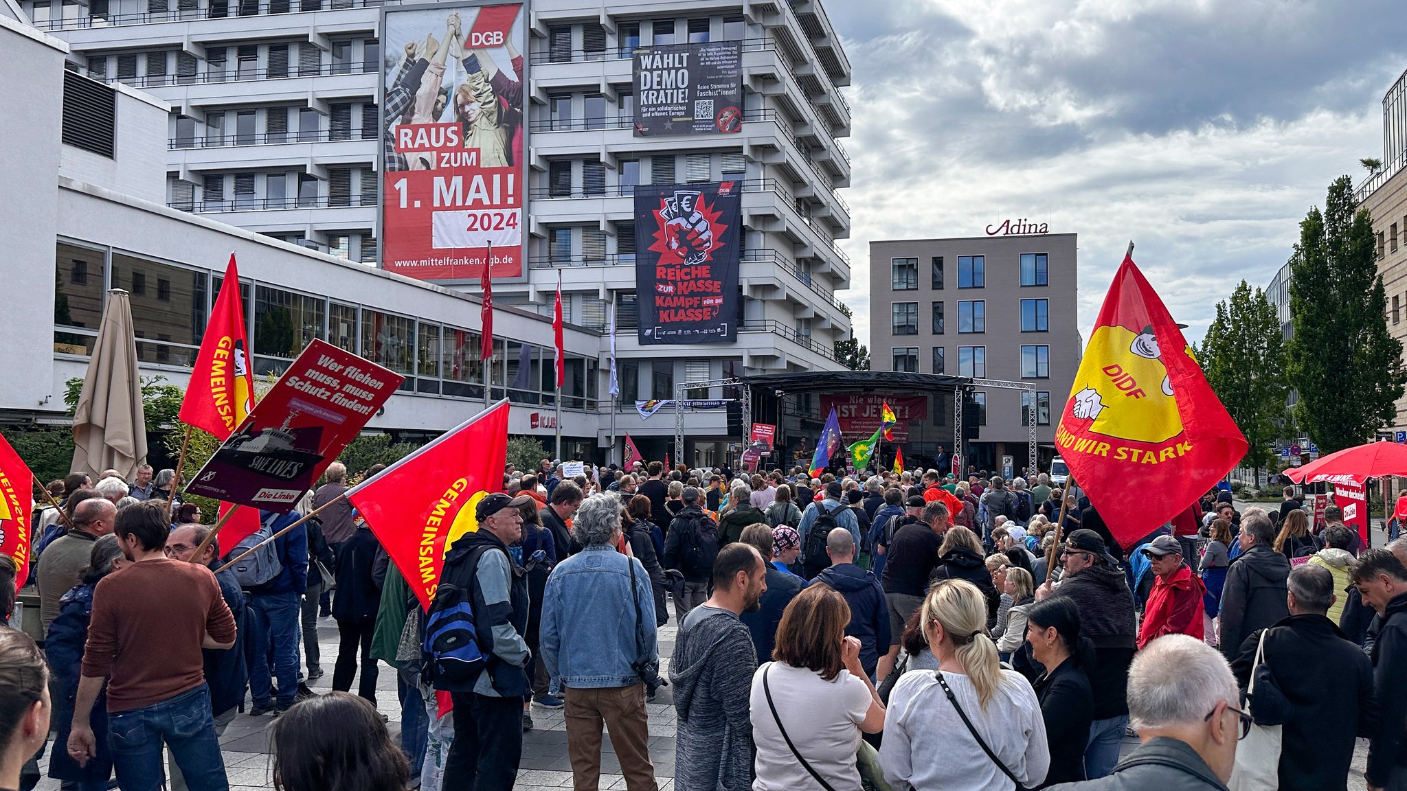 500 Menschen bei Kundgebung gegen Rechtsextremismus in Nürnberg