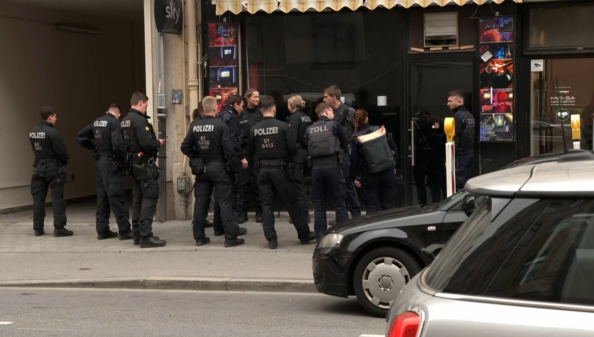 Kontrolle gegen Schwarzarbeit: 500 Beamte in München im Einsatz