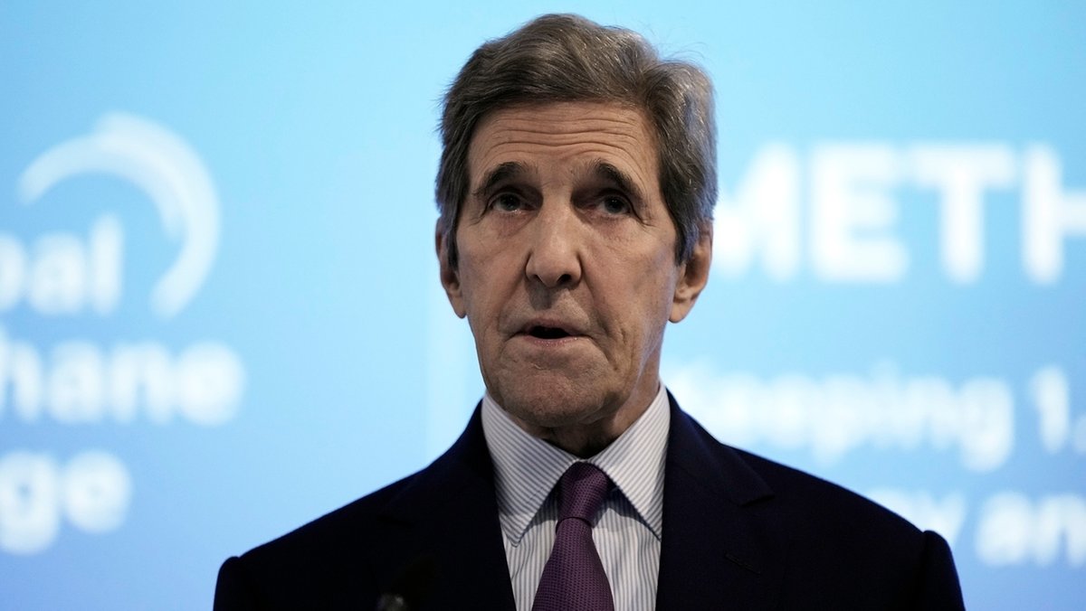 17.11.2022, Ägypten, Sharm El-Sheikh: John Kerry, Sondergesandter des US-Präsidenten für Klimafragen