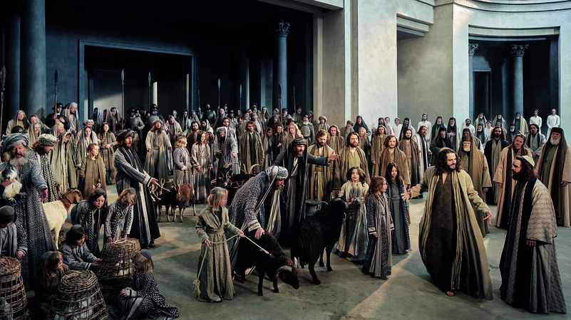 Stückls Ziel ist es, die Passionsspiele attraktiver für ein jüngeres und säkuläres, weniger christlich geprägtes Publikum zu machen. | Bild: Birgit Guðjónsdóttir / Gemeinde Oberammergau Stückls Ziel ist es, die Passionsspiele attraktiver für ein jüngeres und säkuläres, weniger christlich geprägtes Publikum zu machen.