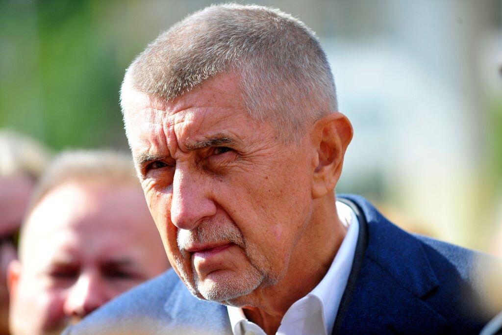 ARCHIV - 30.09.2025, Tschechien, Prag: Der tschechische Milliardär und Gründer der Partei ANO, Andrej Babis, bei einem Wahlkampfauftritt im Prager Stadtteil Modrany. Tschechiens künftiger Premier Andrej Babis will sich nicht an einer EU-Finanzierung der Ukraine beteiligen (zu dpa: «Babis: Tschechien gibt kein Geld für Ukraine-Finanzierung») Foto: Michael Heitmann/dpa +++ dpa-Bildfunk +++