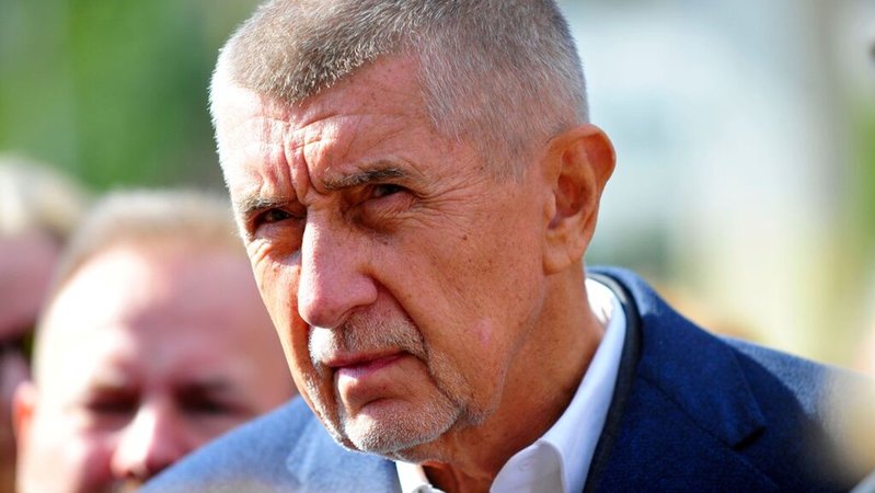 ARCHIV - 30.09.2025, Tschechien, Prag: Der tschechische Milliardär und Gründer der Partei ANO, Andrej Babis, bei einem Wahlkampfauftritt im Prager Stadtteil Modrany. Tschechiens künftiger Premier Andrej Babis will sich nicht an einer EU-Finanzierung der Ukraine beteiligen (zu dpa: «Babis: Tschechien gibt kein Geld für Ukraine-Finanzierung») Foto: Michael Heitmann/dpa +++ dpa-Bildfunk +++ | Bild: dpa-Bildfunk/Michael Heitmann ARCHIV - 30.09.2025, Tschechien, Prag: Der tschechische Milliardär und Gründer der Partei ANO, Andrej Babis, bei einem Wahlkampfauftritt im Prager Stadtteil Modrany. Tschechiens künftiger Premier Andrej Babis will sich nicht an einer EU-Finanzierung der Ukraine beteiligen (zu dpa: «Babis: Tschechien gibt kein Geld für Ukraine-Finanzierung») Foto: Michael Heitmann/dpa +++ dpa-Bildfunk +++