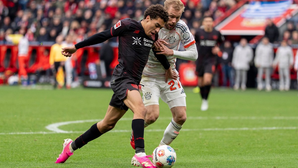 Wildes Spiel in Leverkusen: Neun Bayern holen einen Punkt