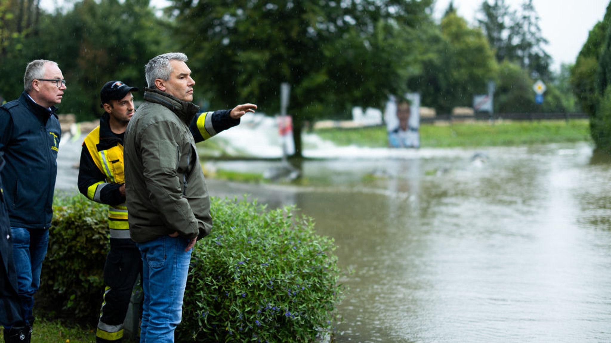 Hochwasser in Österreich: Hoffnung auf Entspannung