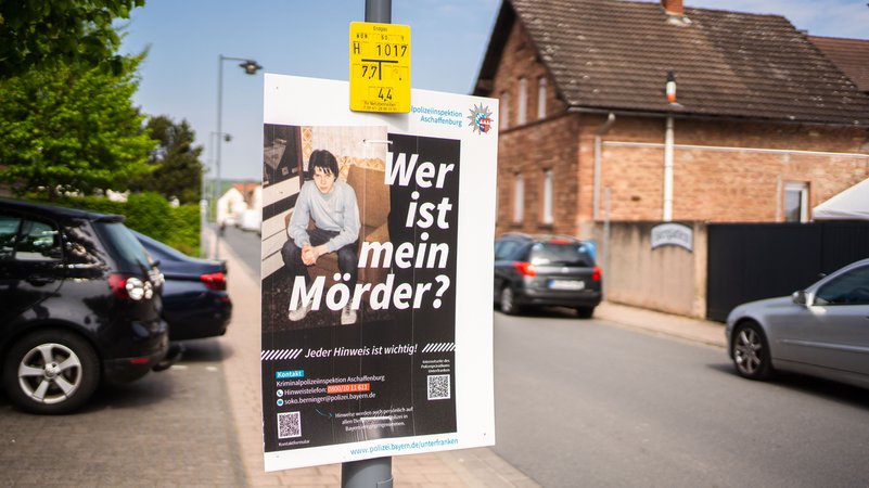 (Symbolbild) Die Aschaffenburger Kriminalpolizei hat als einzige Leitstelle Bayerns eine Cold-Case-Einheit. Zum Altfall-Symposium am 20. November lädt sie Vertreter von BKA und LKA zum Thema DNA-Analytik und forensische Medientechnik ein. | Bild: picture alliance/dpa | Nicolas Armer (Symbolbild) Die Aschaffenburger Kriminalpolizei hat als einzige Leitstelle Bayerns eine Cold-Case-Einheit. Zum Altfall-Symposium am 20. November lädt sie Vertreter von BKA und LKA zum Thema DNA-Analytik und forensische Medientechnik ein.