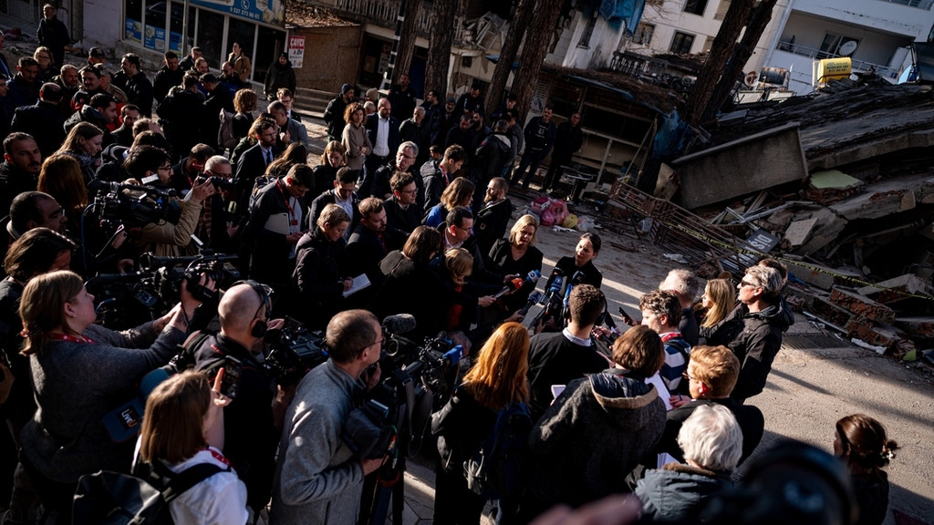 Erdbeben in der Türkei: Medien unter Druck