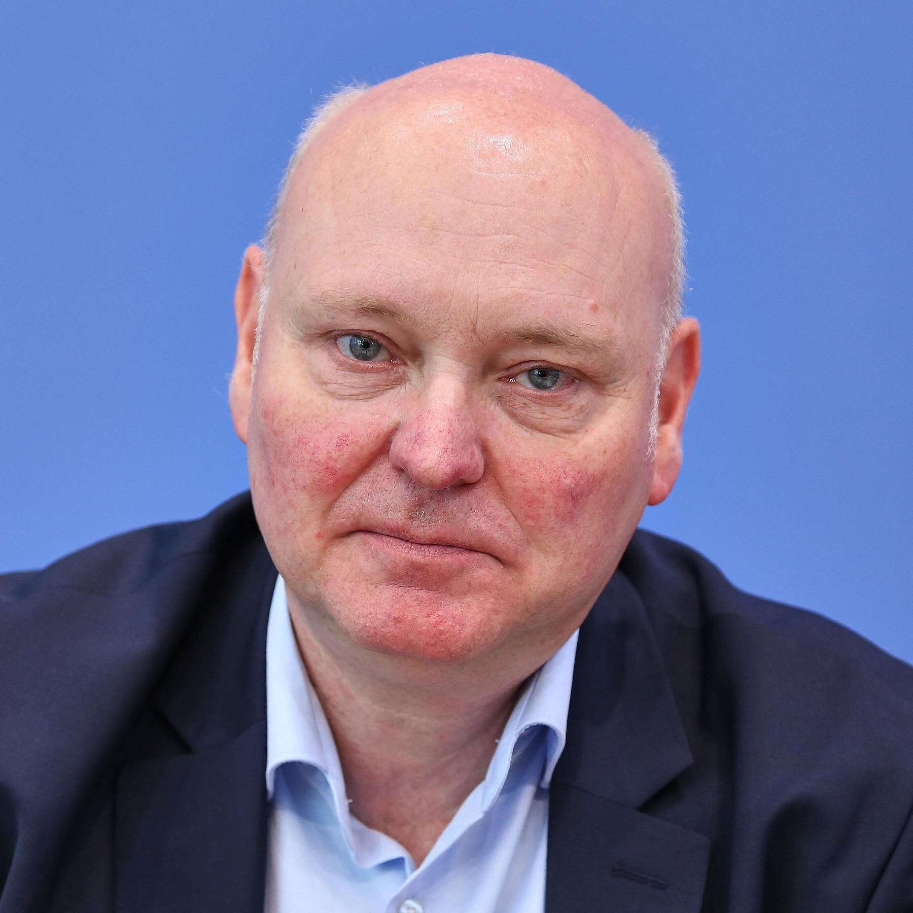 Wirtschaftsweiser rechnet mit Steuererhöhungen