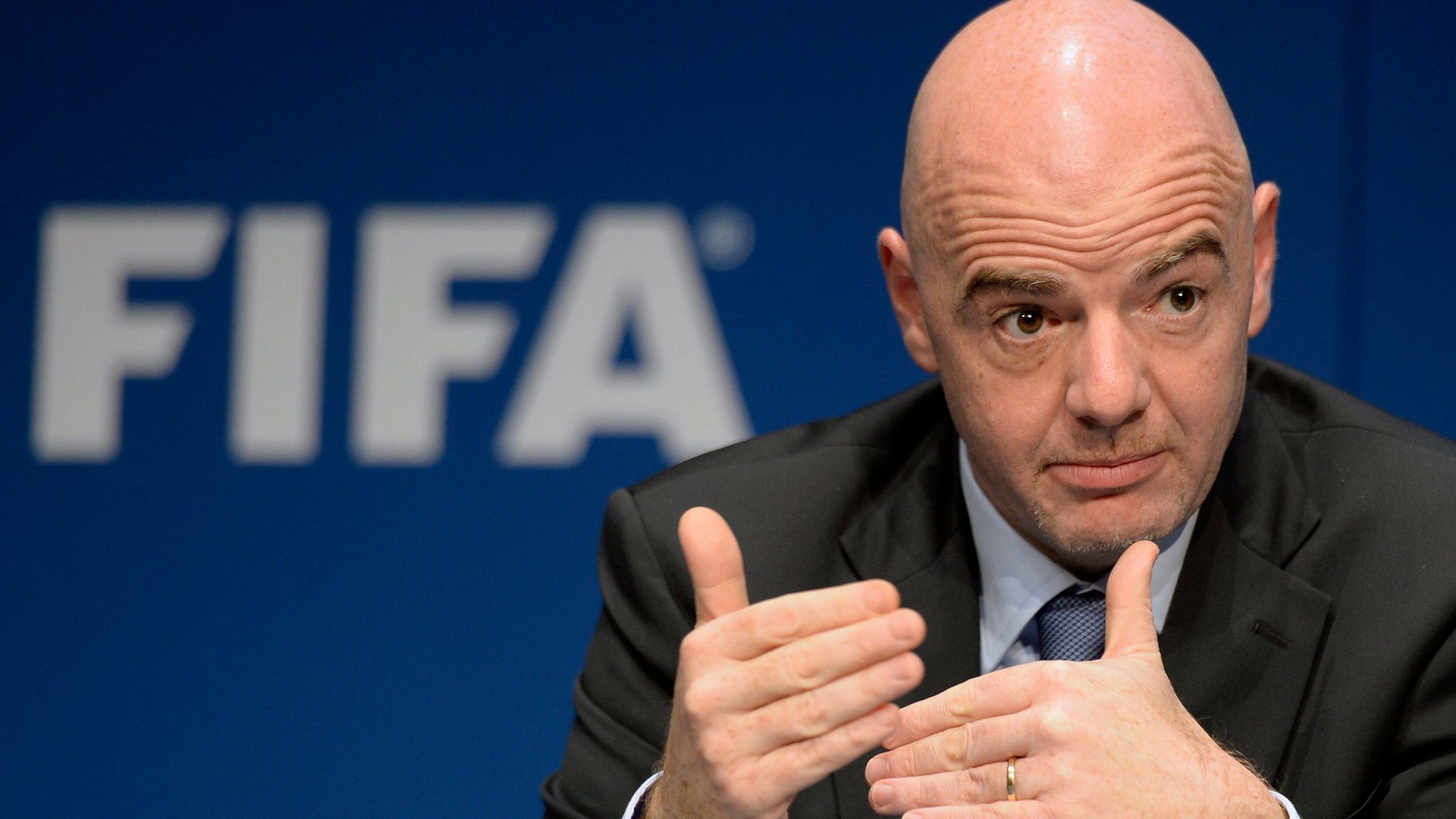 Kämpft um sein Amt als FIFA-Präsident: Gianni Infantino | Bild: picture-alliance / dpa Kämpft um sein Amt als FIFA-Präsident: Gianni Infantino