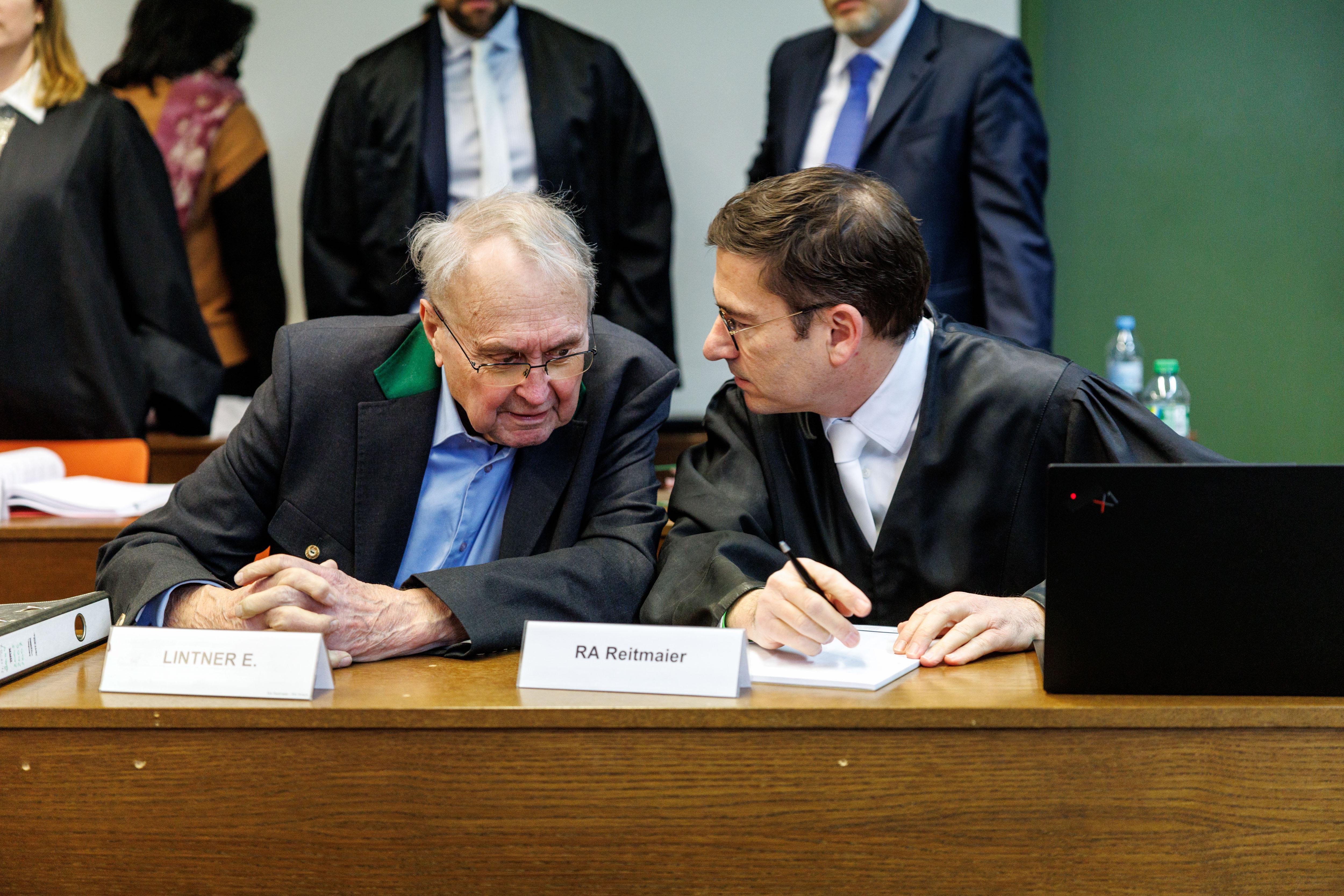 Die früheren Unionsabgeordneten Lintner und Fischer müssen sich vor Gericht verantworten.